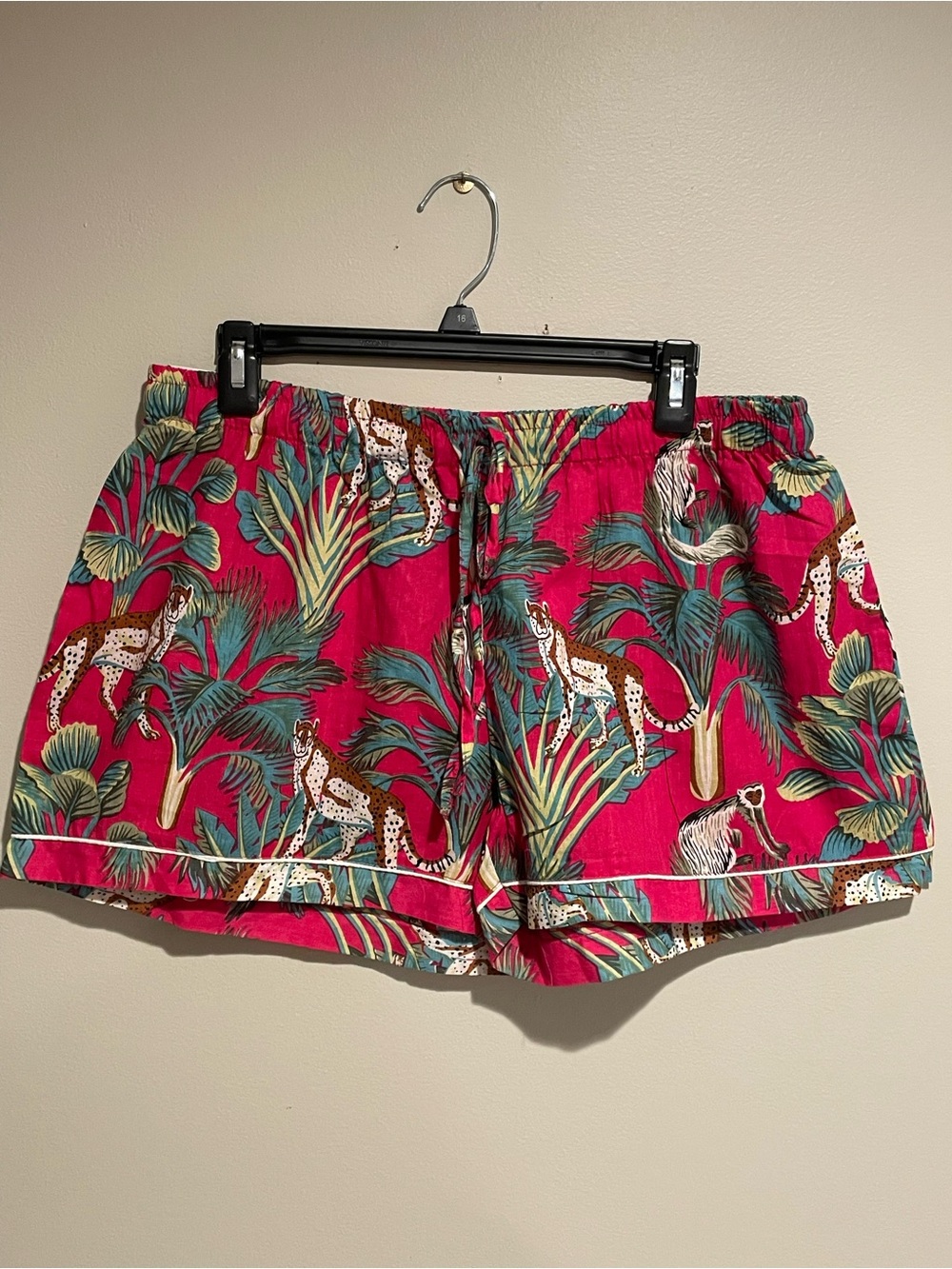Haute Dreamz Sleepwear 100% Cotton shorts. Cheetah Jungle Palm. Size XL.
